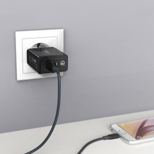 شارژر دیواری انکر مدل Power Port+18w B2013 به همراه کابل تبدیل micro USB